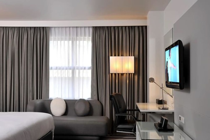 Room 5 of 21