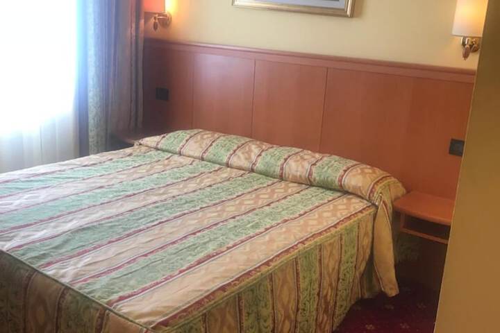 Room 19 of 46