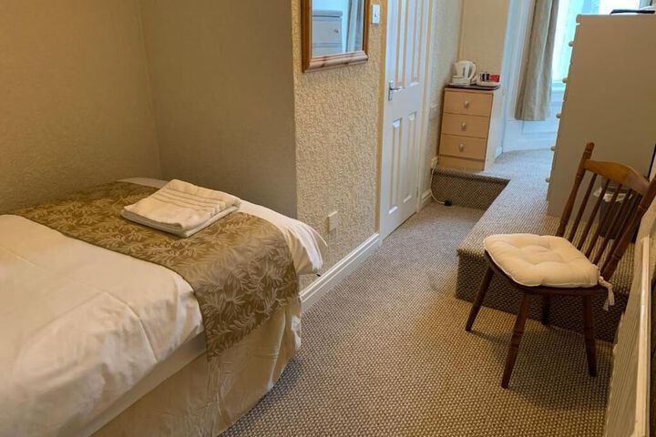 Room 7 of 51