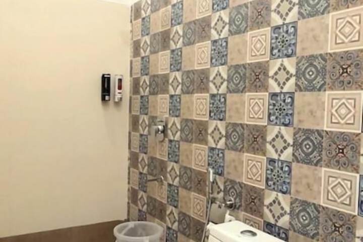 Room 75 of 114