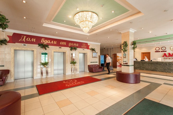Hotel 2 of 83