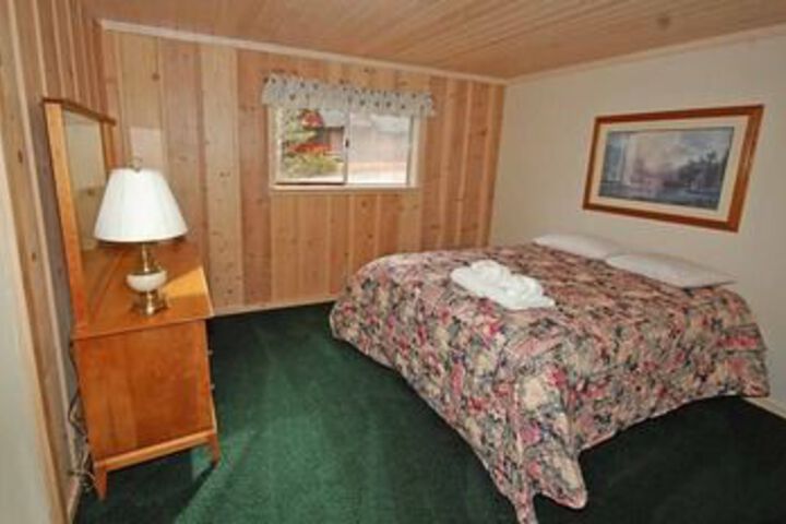 Room 3 of 10