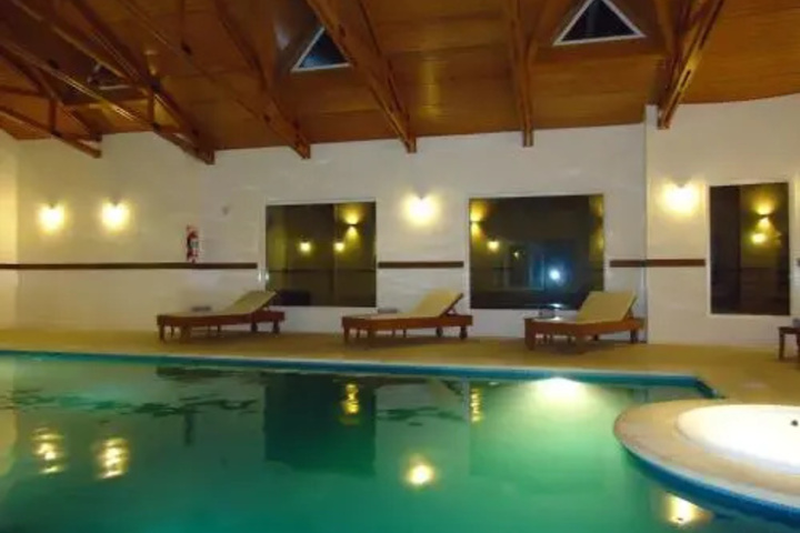 Pool 13 of 19