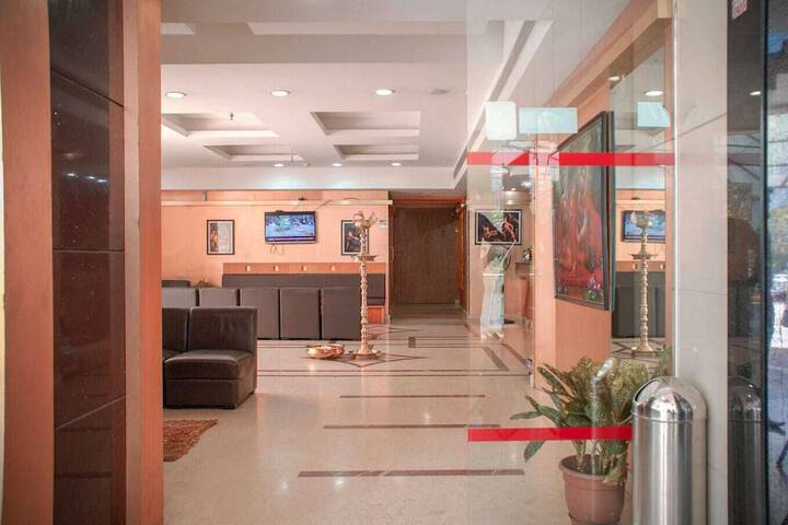 PATTOM ROYAL HOTEL