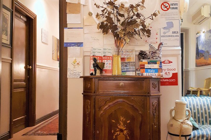Entrance & Lobby