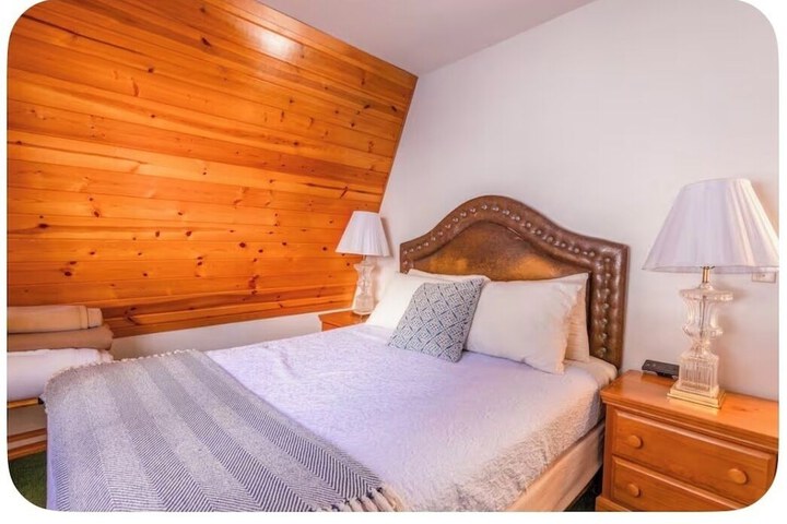 Room 4 of 69