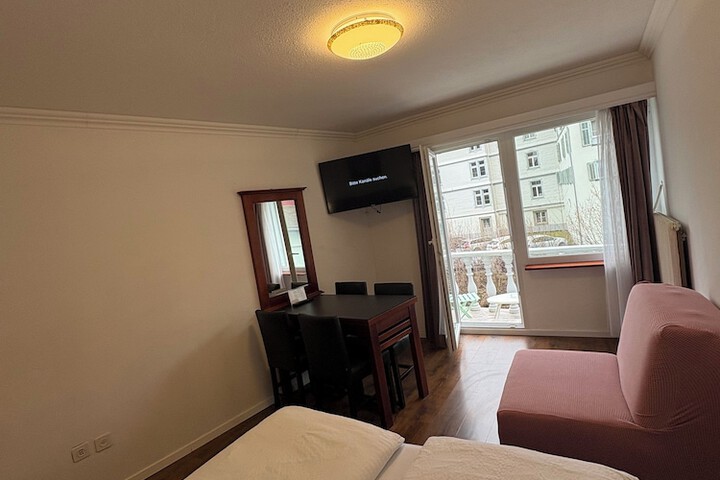 Room 125 of 266