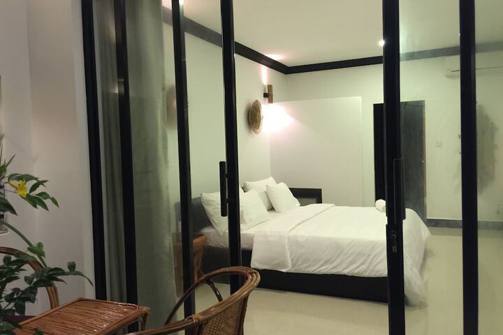 Room 5 of 36