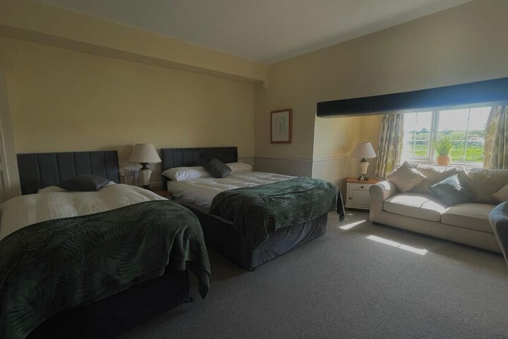 Room 15 of 46
