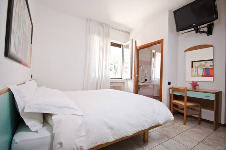 Room 15 of 64