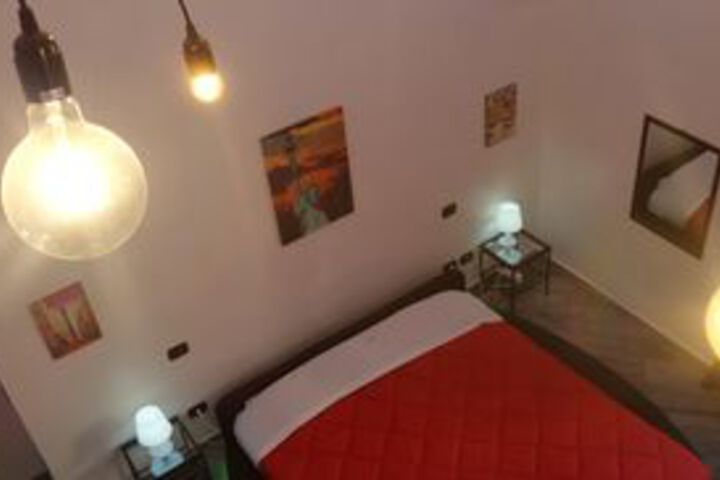 Room 10 of 25