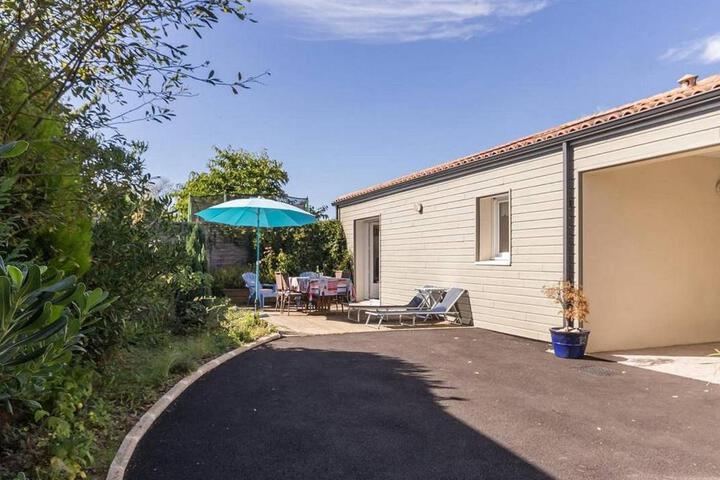 Maison de charme à Pornic avec jardin proche des plages et commerces, clim et wifi inclus - FR-1-306-1038
