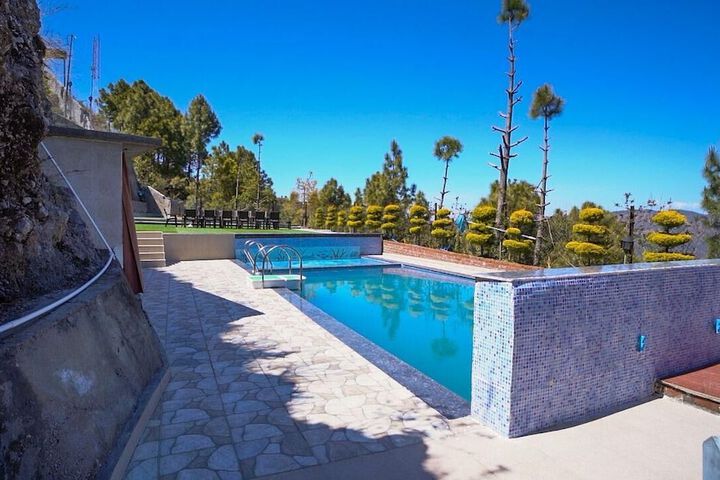 Pool 6 of 27