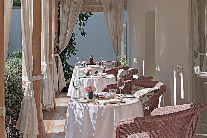 Dining 56 of 79