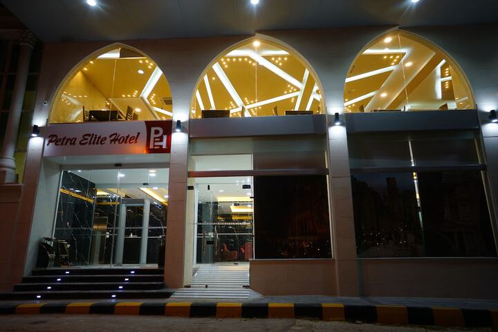 Hotel 60 of 61
