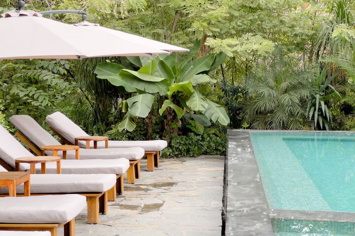 Pool 19 of 26