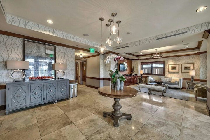 Hotel Interior 4 of 64