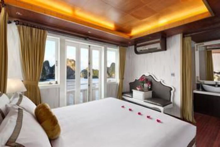 Room 3 of 17