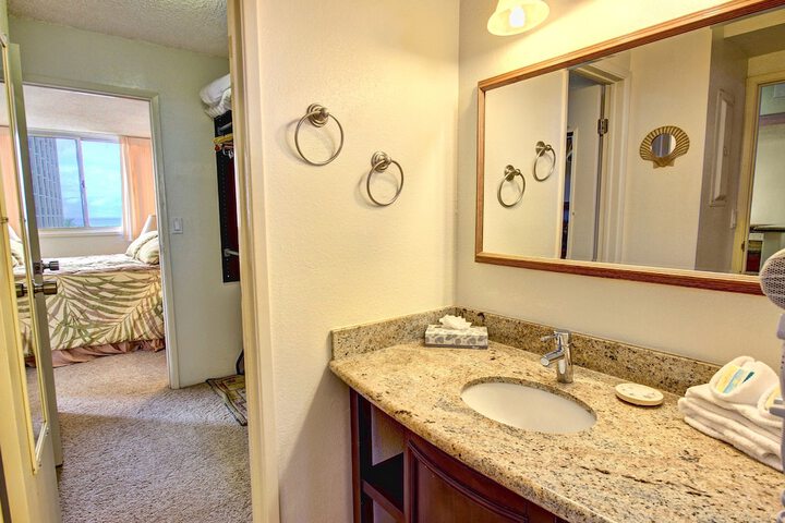 Room 339 of 484
