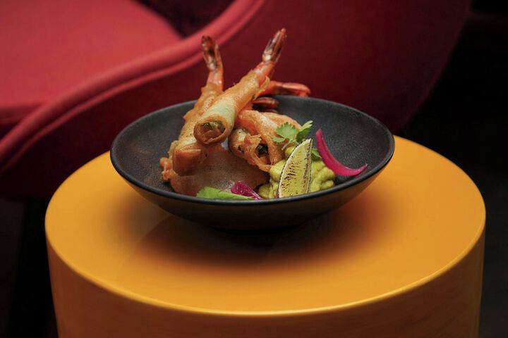 Dining 74 of 109