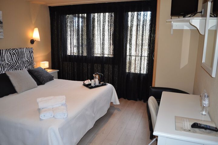 Room 3 of 51