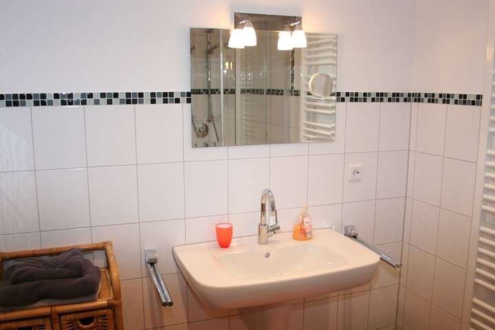 Room 10 of 31