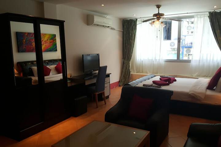 Room 15 of 62
