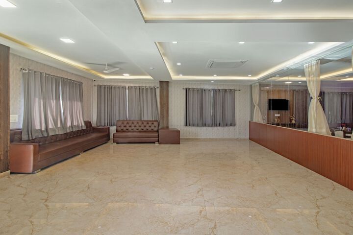 Hotel Interior 6 of 33