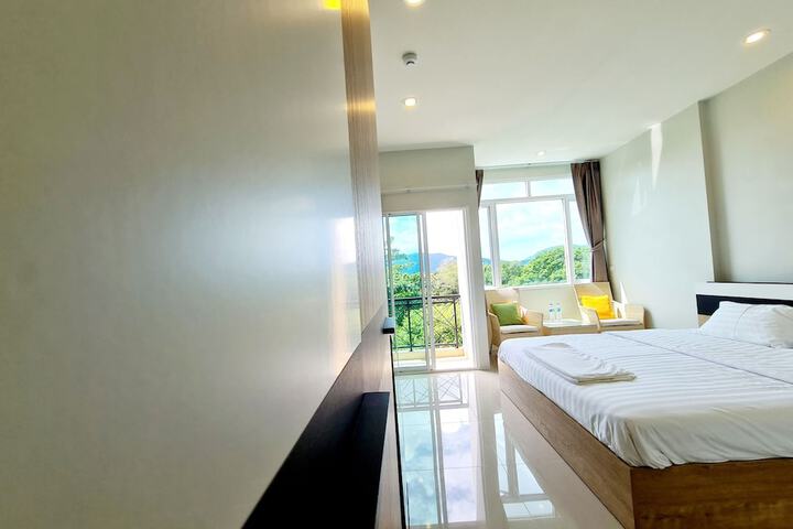 Room 2 of 21