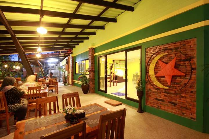 Guest Lobby