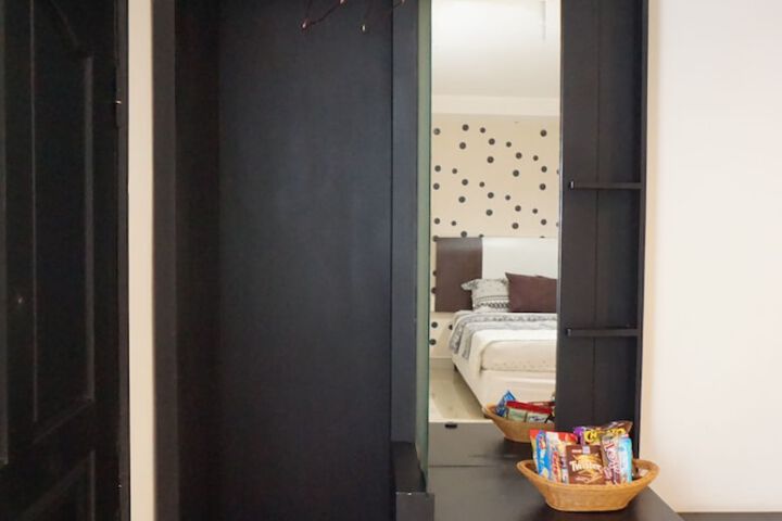 Room 16 of 56