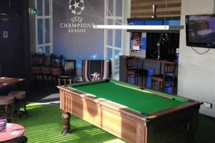 Lounge 21 of 29