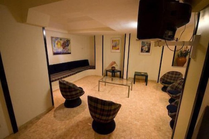 Hotel Interior 7 of 23