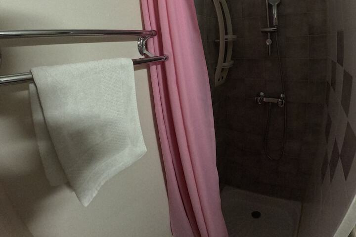 Room 7 of 29