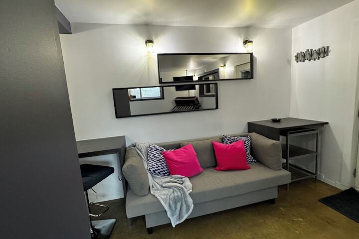 Room 14 of 19