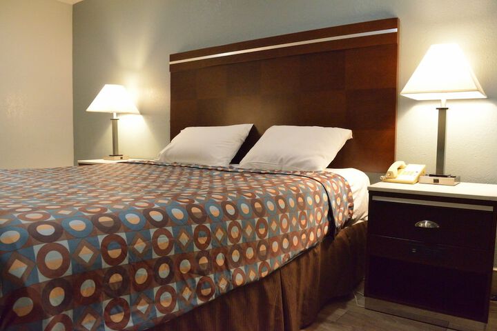 Standard | King Bed (32 of 33)