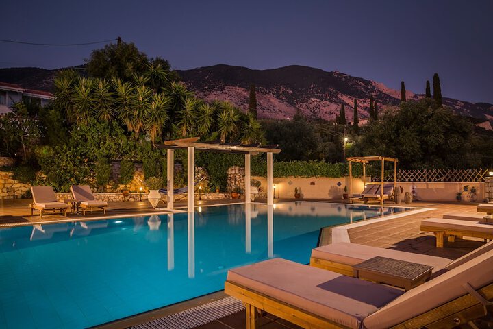 Pool 42 of 60