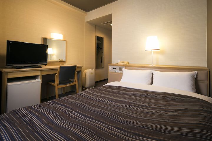 Room 18 of 81