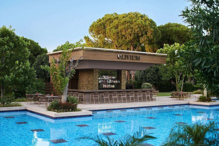 Pool 142 of 336