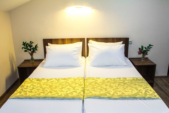Room 4 of 26
