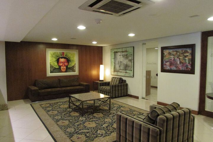 Entrance & Lobby