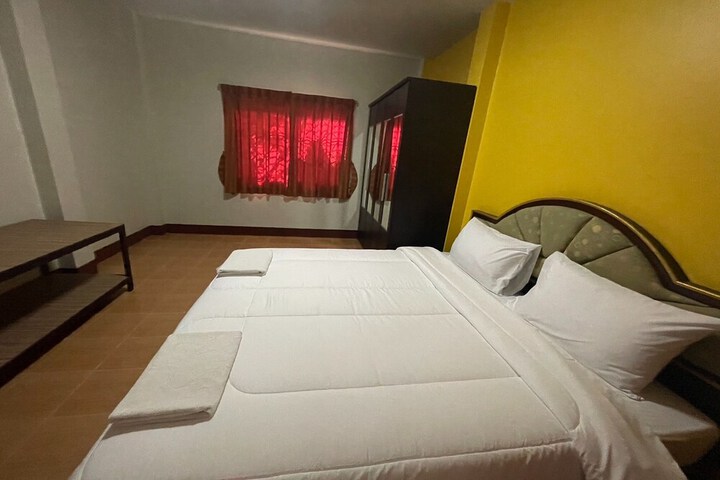 Room 21 of 40