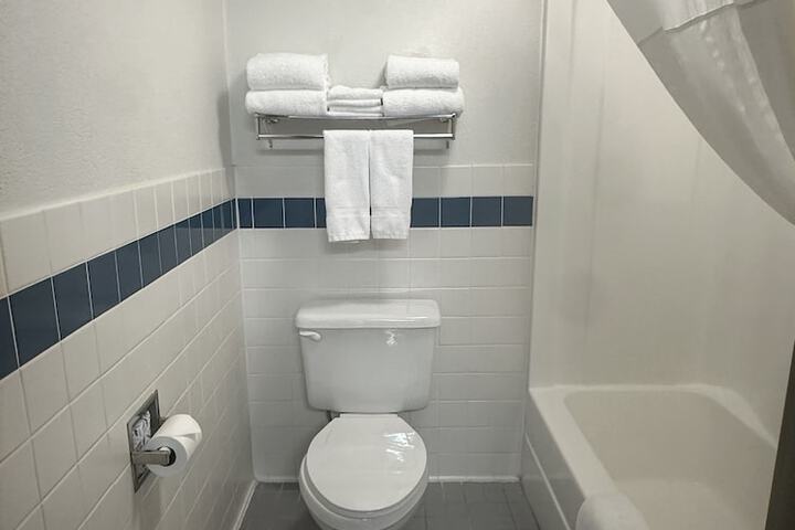 Room 56 of 70