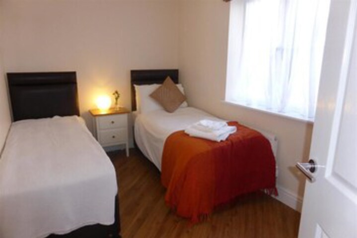 Room 8 of 17
