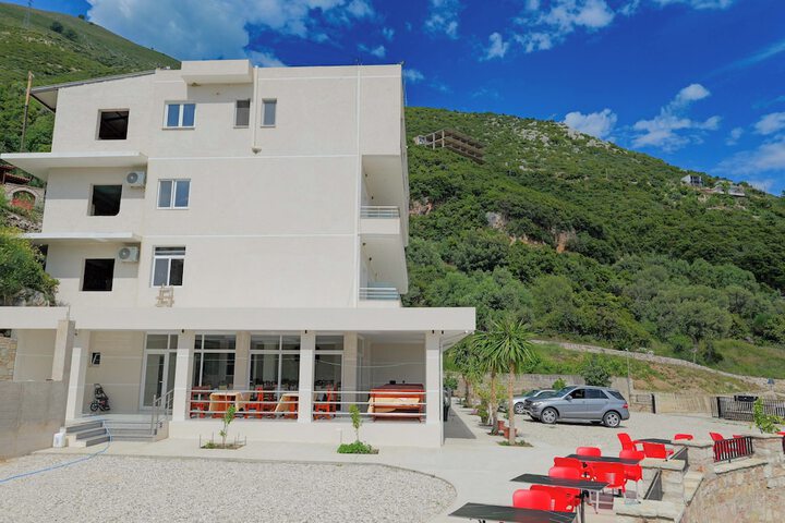 Hotel 60 of 87