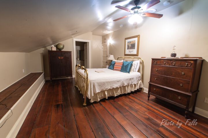 Room 25 of 156