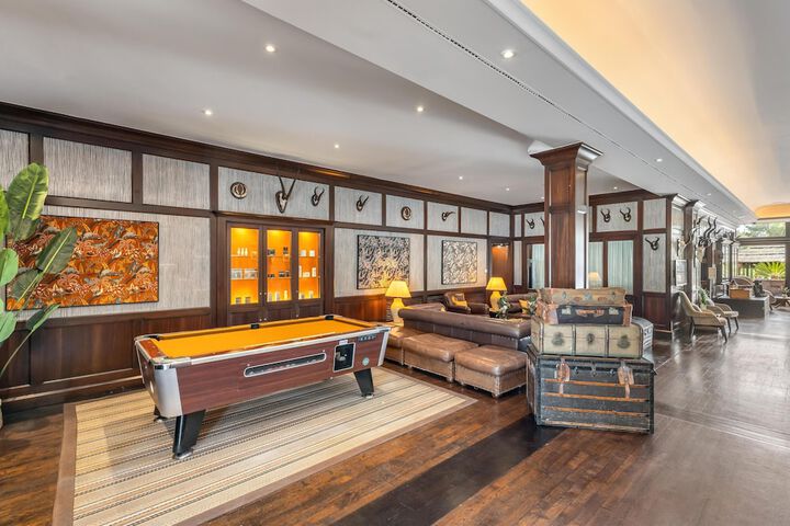 Lobby Entry