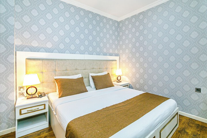 Room 5 of 53