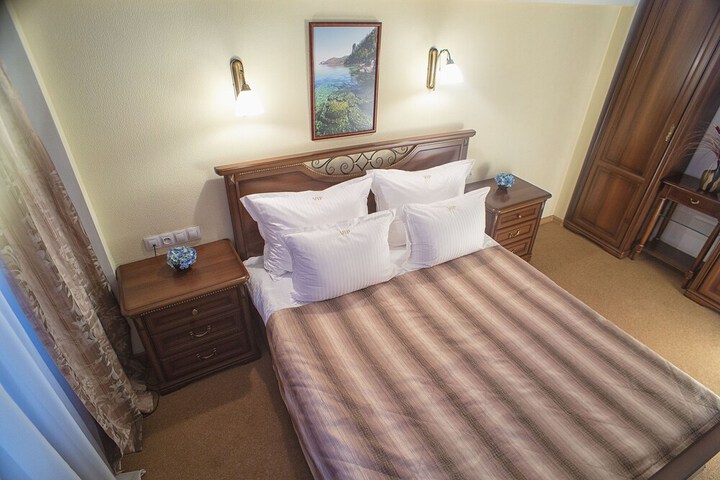 Room 10 of 43