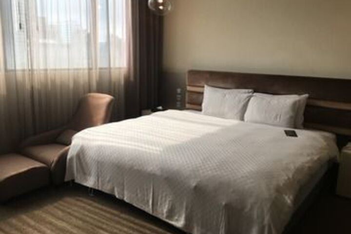 Room 21 of 49